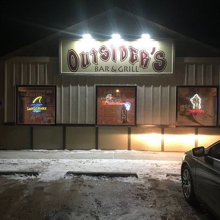 Outsiders Bar and Grill